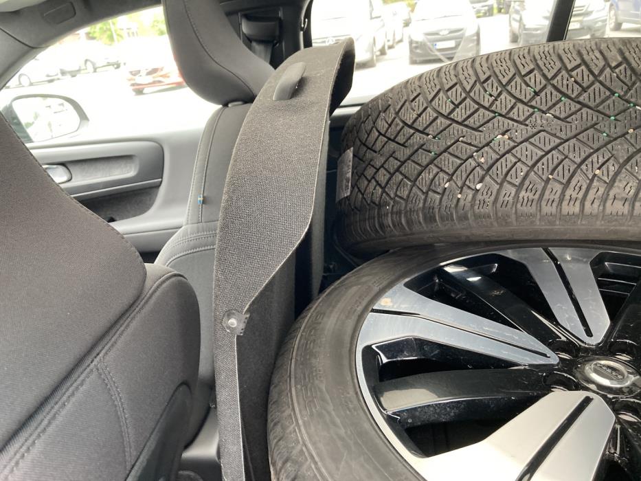 VOLVO C40 2023