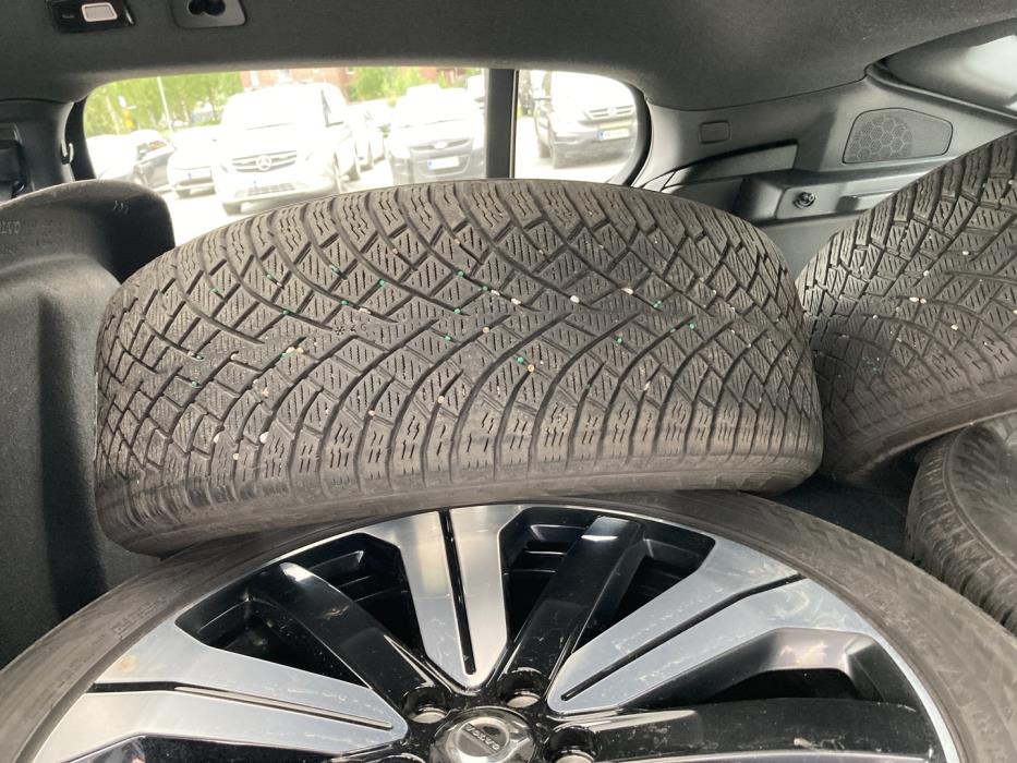 VOLVO C40 2023