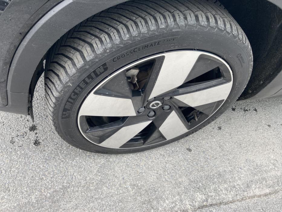 VOLVO C40 2023