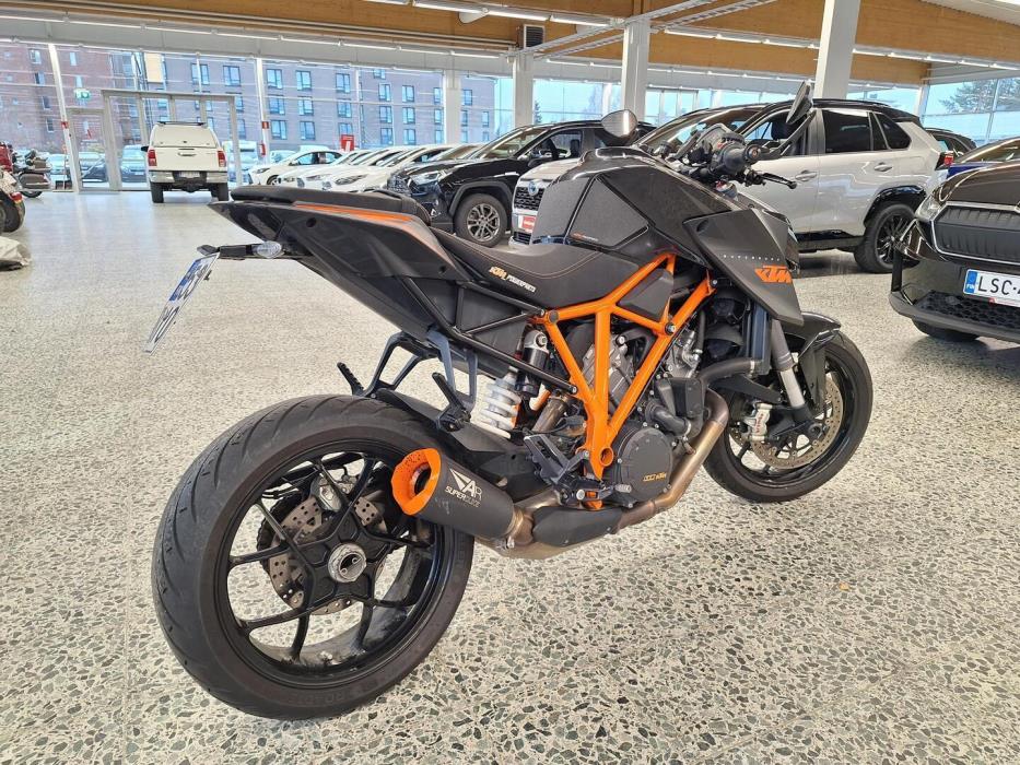 KTM 1290 2015