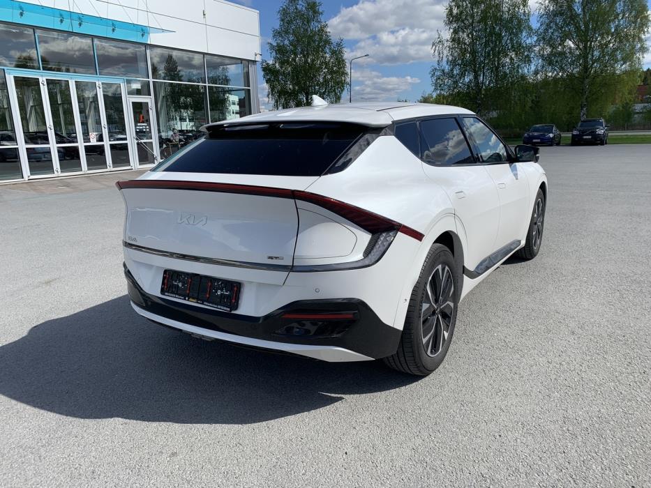 KIA EV6 2024