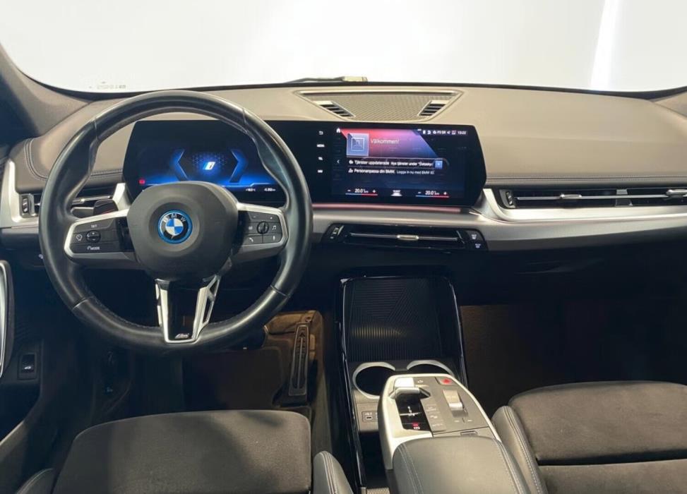 BMW iX1 2024