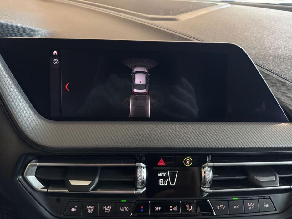 BMW 218 2021