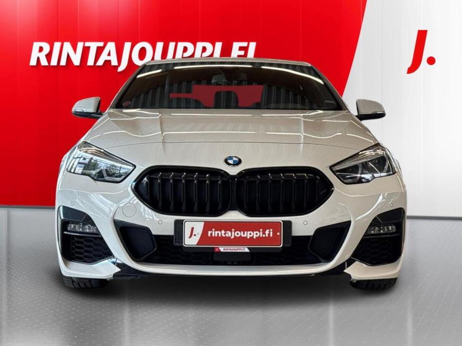 BMW 218 2021