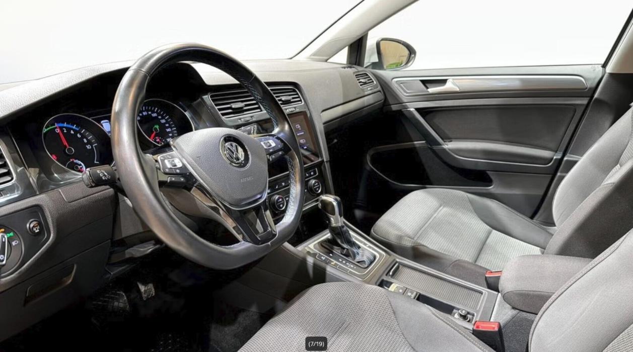 VOLKSWAGEN Golf 2019