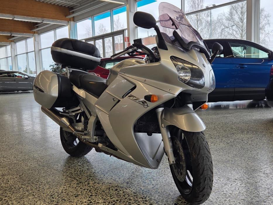 YAMAHA FJR 2003