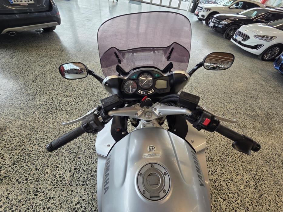 YAMAHA FJR 2003