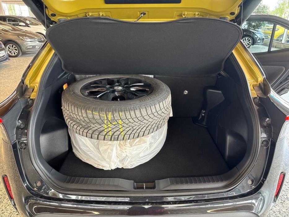 TOYOTA Yaris Cross 2022