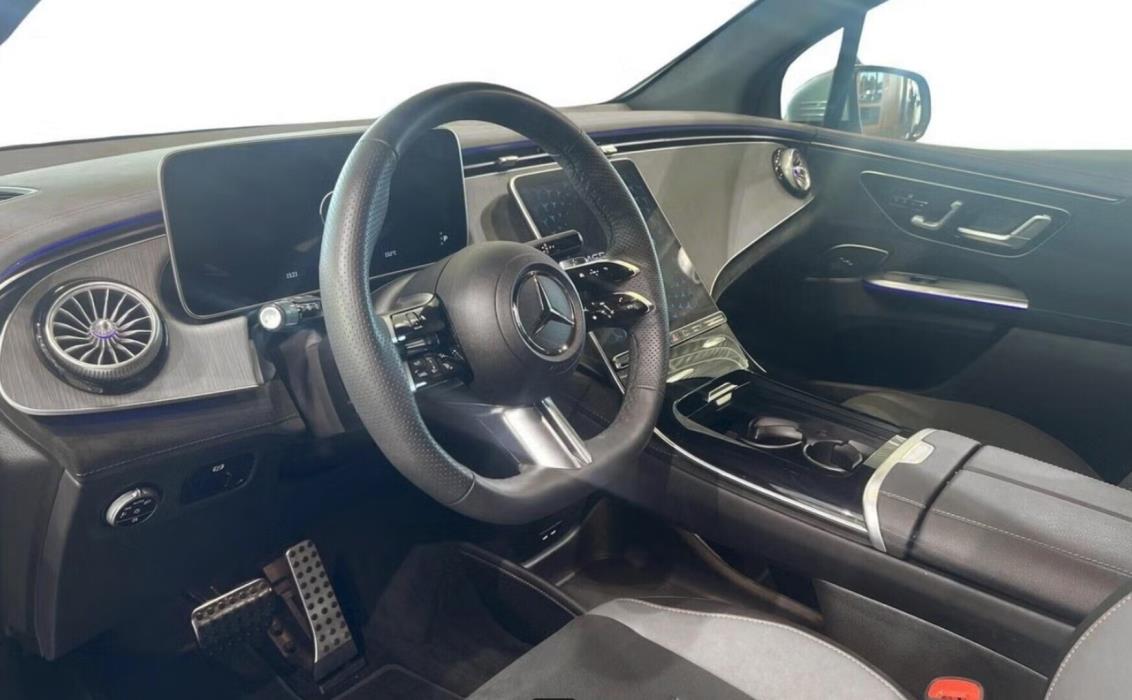 MERCEDES-BENZ EQE SUV 2025