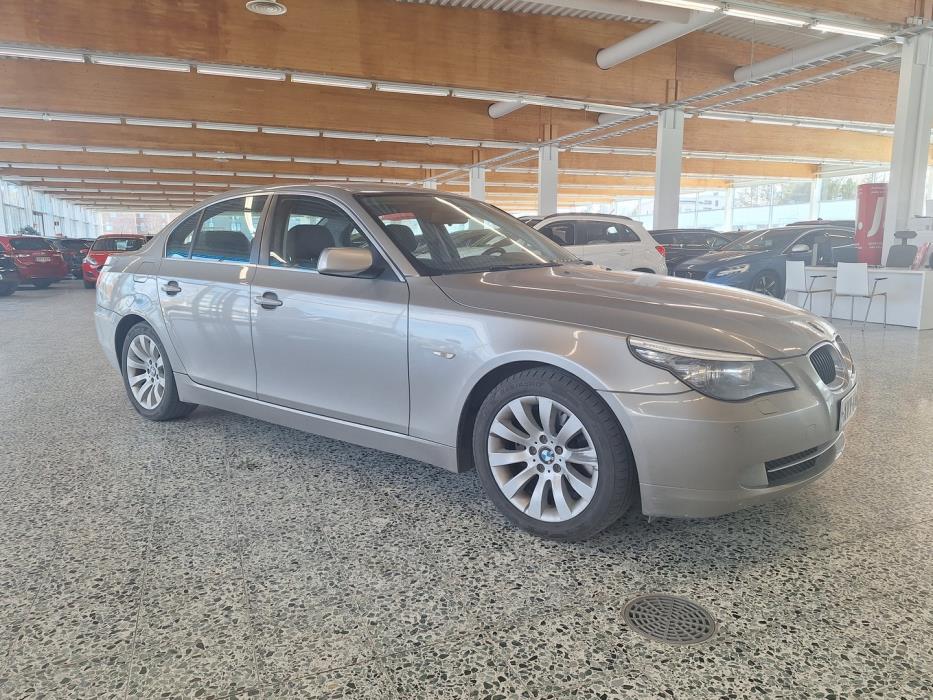 BMW 520 2009