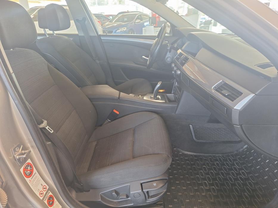 BMW 520 2009