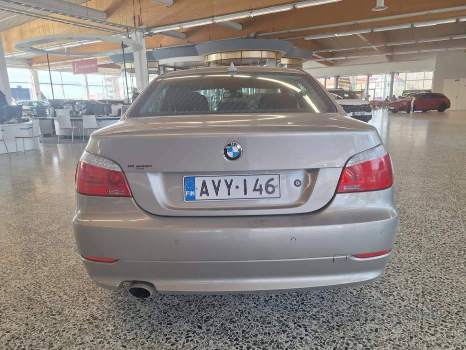 BMW 520 2009