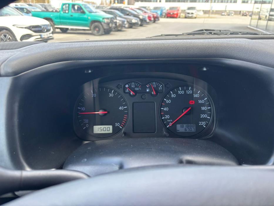 VOLKSWAGEN Transporter 2002