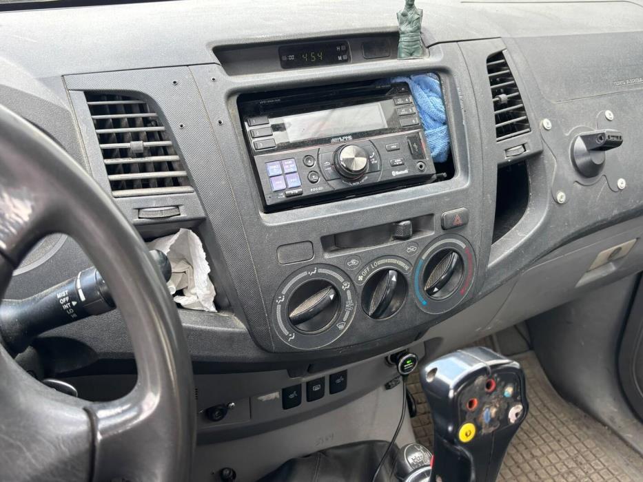 TOYOTA Hilux 2006