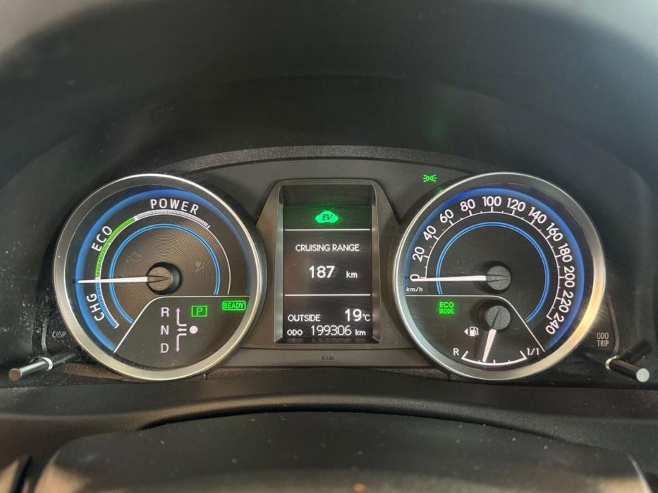 TOYOTA Auris 2014