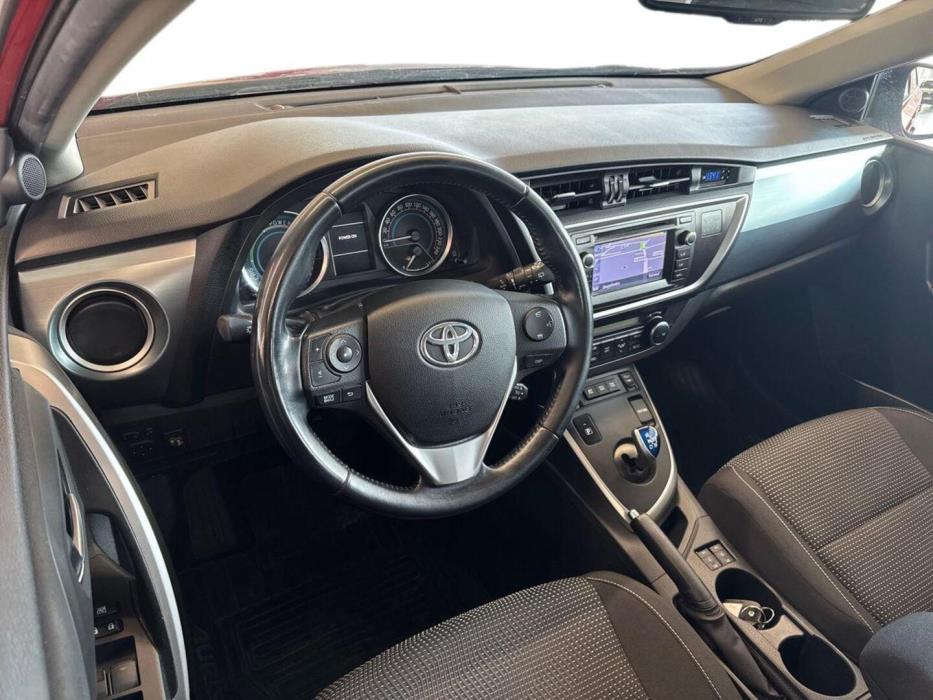 TOYOTA Auris 2014