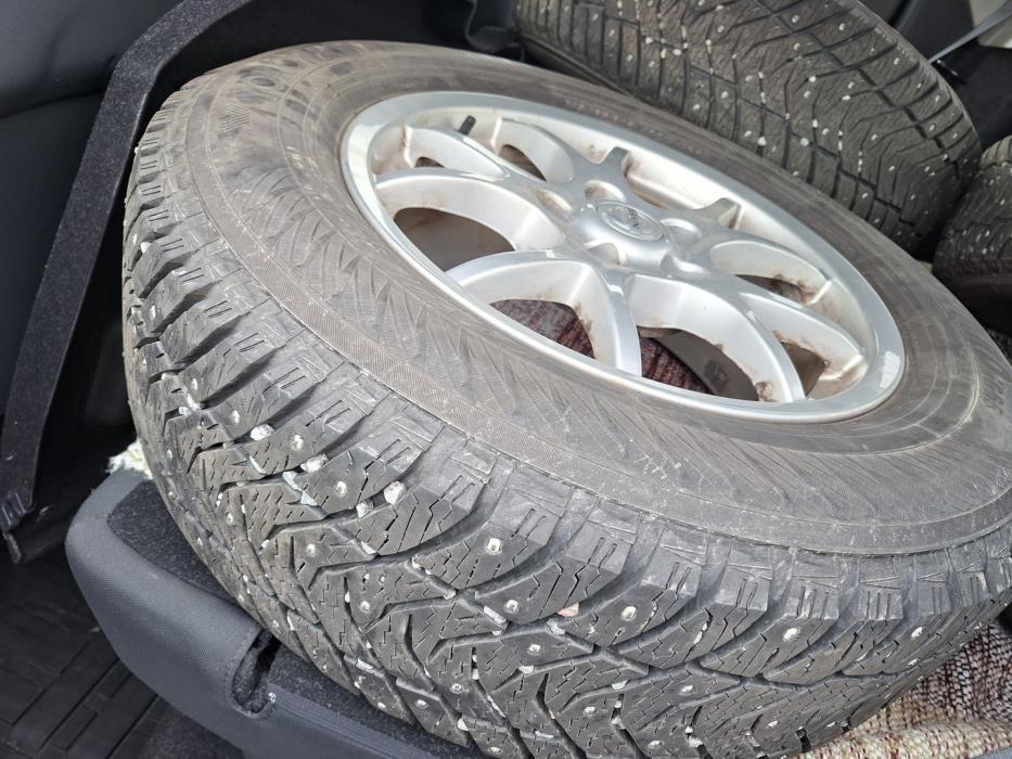 NISSAN Qashqai 2012