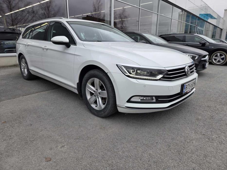 VOLKSWAGEN Passat 2017