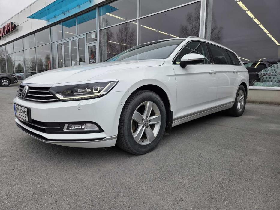 VOLKSWAGEN Passat 2017