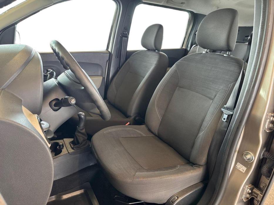 DACIA Lodgy 2015