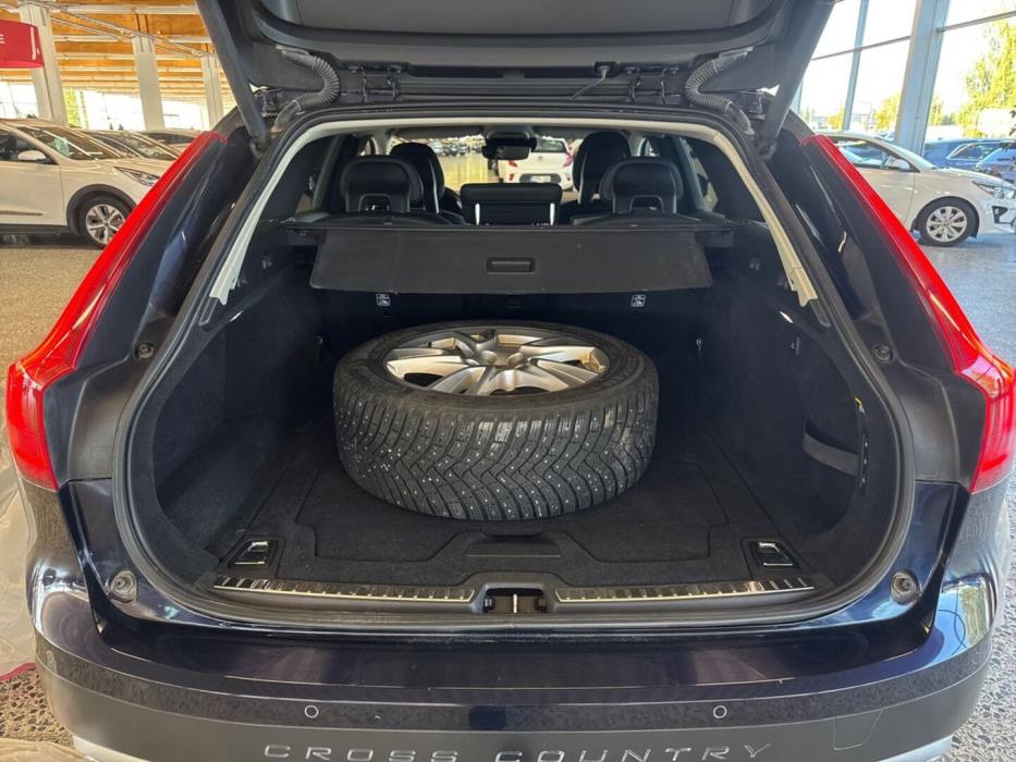 VOLVO V90 Cross Country 2017