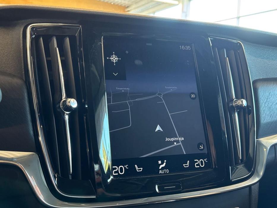 VOLVO V90 Cross Country 2017