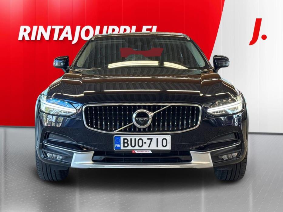 VOLVO V90 Cross Country 2017