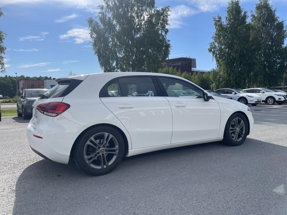 MERCEDES-BENZ A 2019