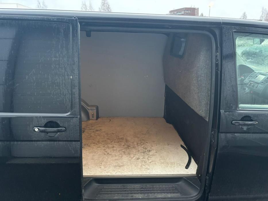 VOLKSWAGEN Transporter 2010