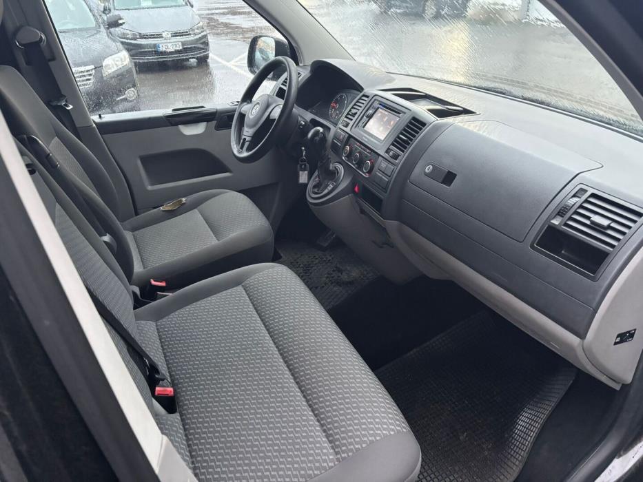 VOLKSWAGEN Transporter 2010