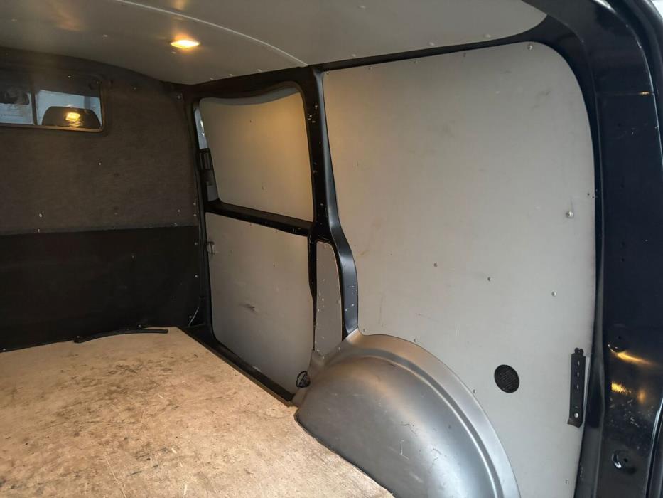 VOLKSWAGEN Transporter 2010