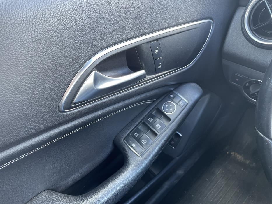 MERCEDES-BENZ CLA 2013