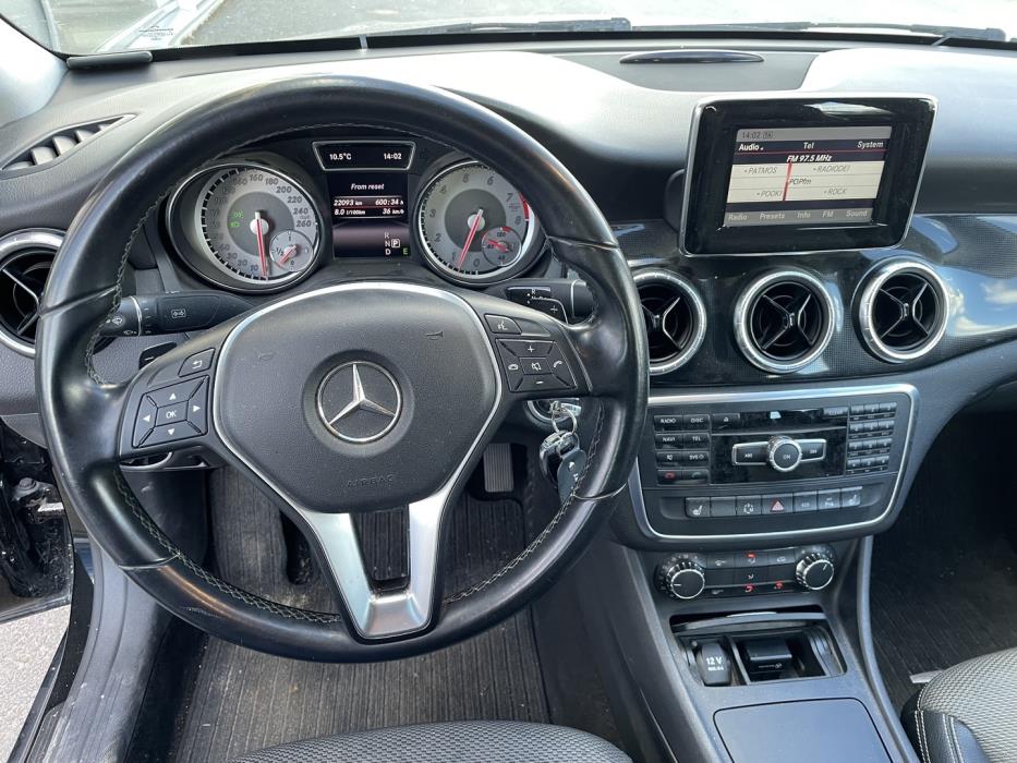 MERCEDES-BENZ CLA 2013