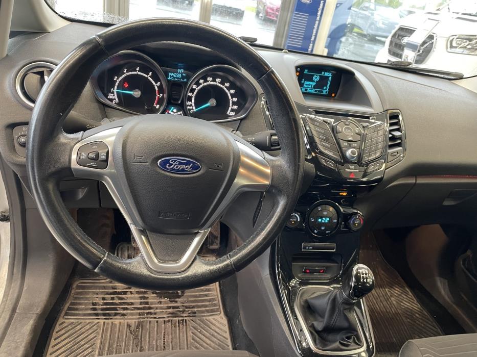 FORD Fiesta 2015