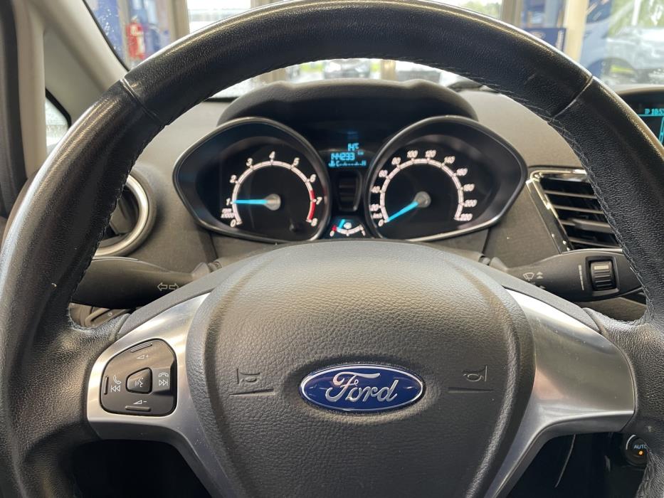 FORD Fiesta 2015