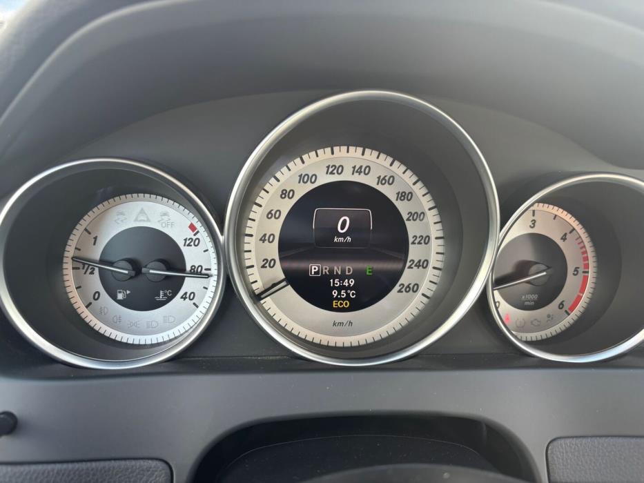 MERCEDES-BENZ C 2012