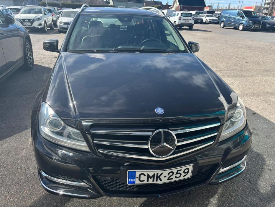 MERCEDES-BENZ C 2012