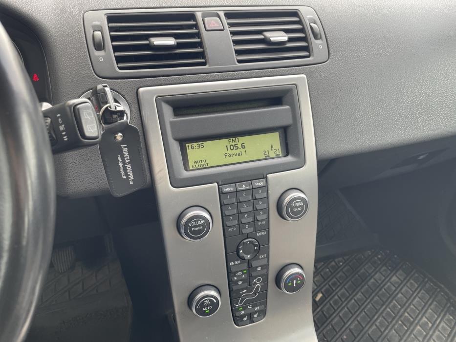 VOLVO V50 2009