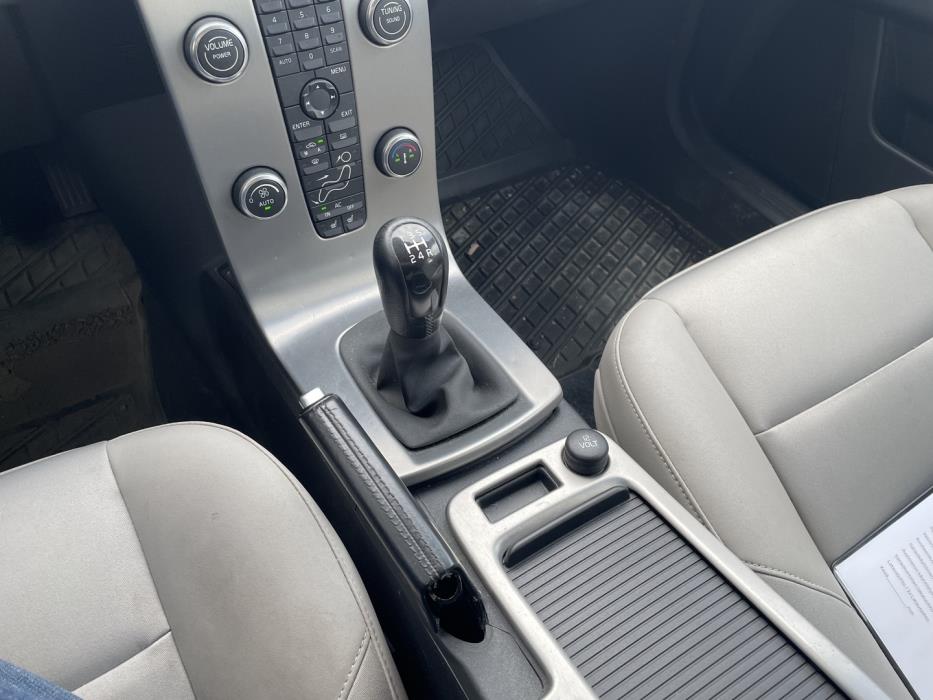 VOLVO V50 2009