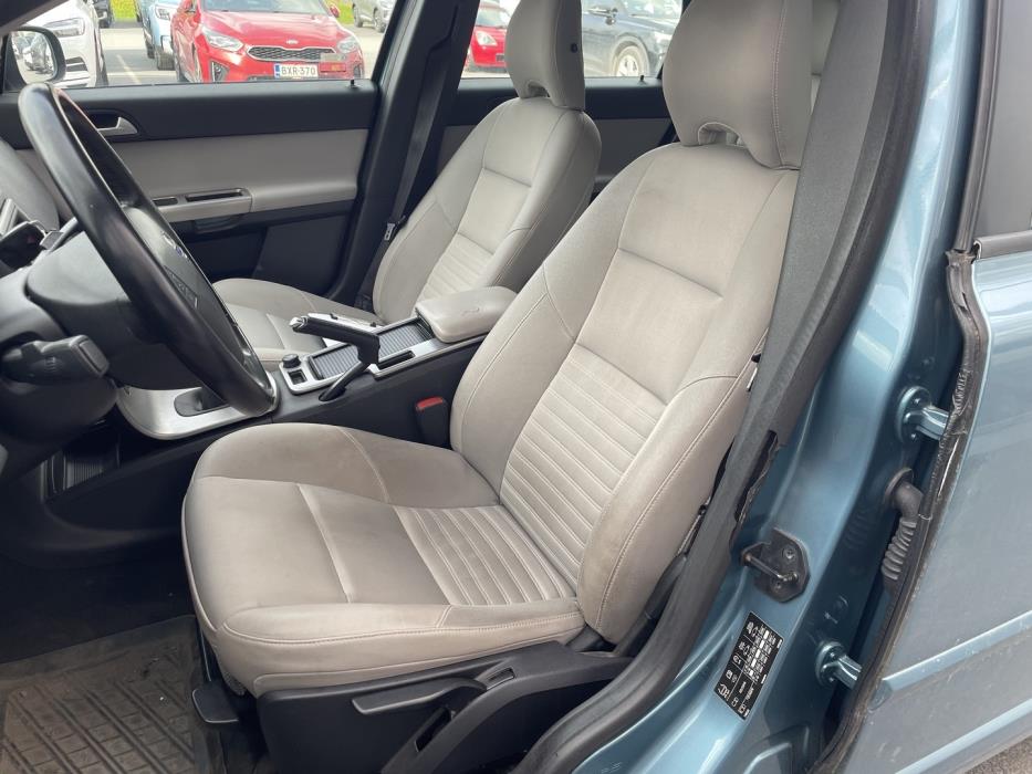 VOLVO V50 2009