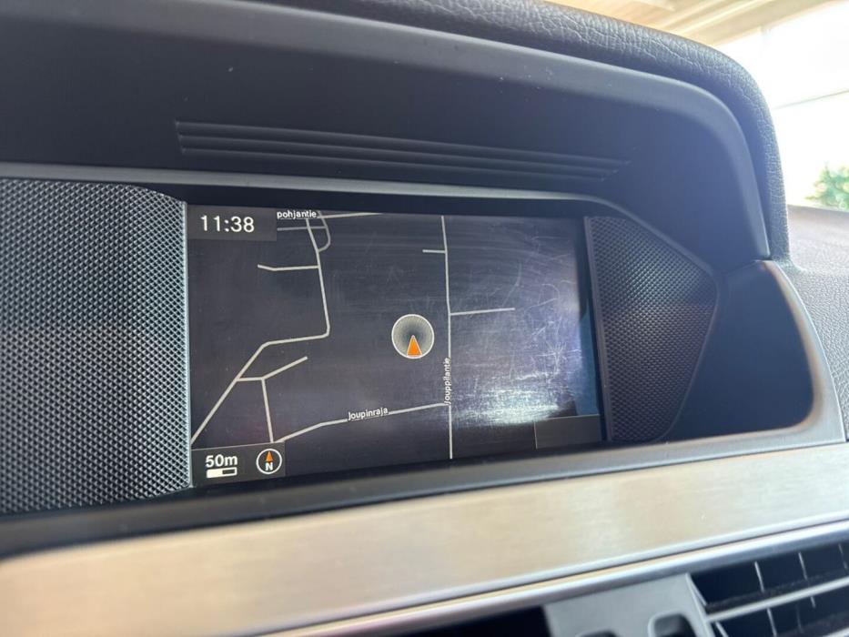 MERCEDES-BENZ C 2011