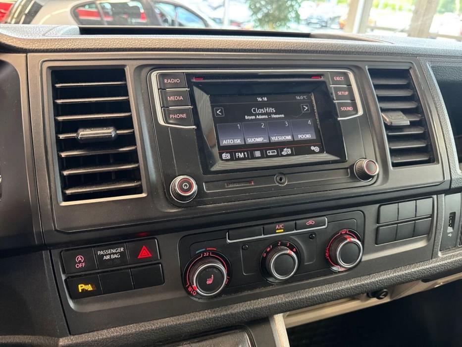 VOLKSWAGEN Transporter 2016
