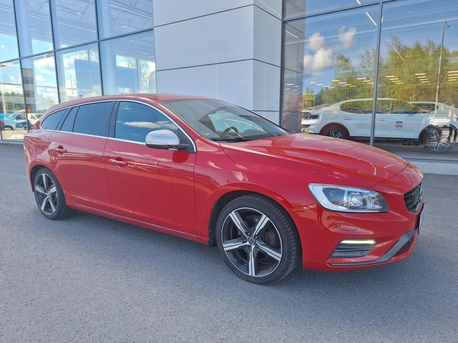 VOLVO V60 2017