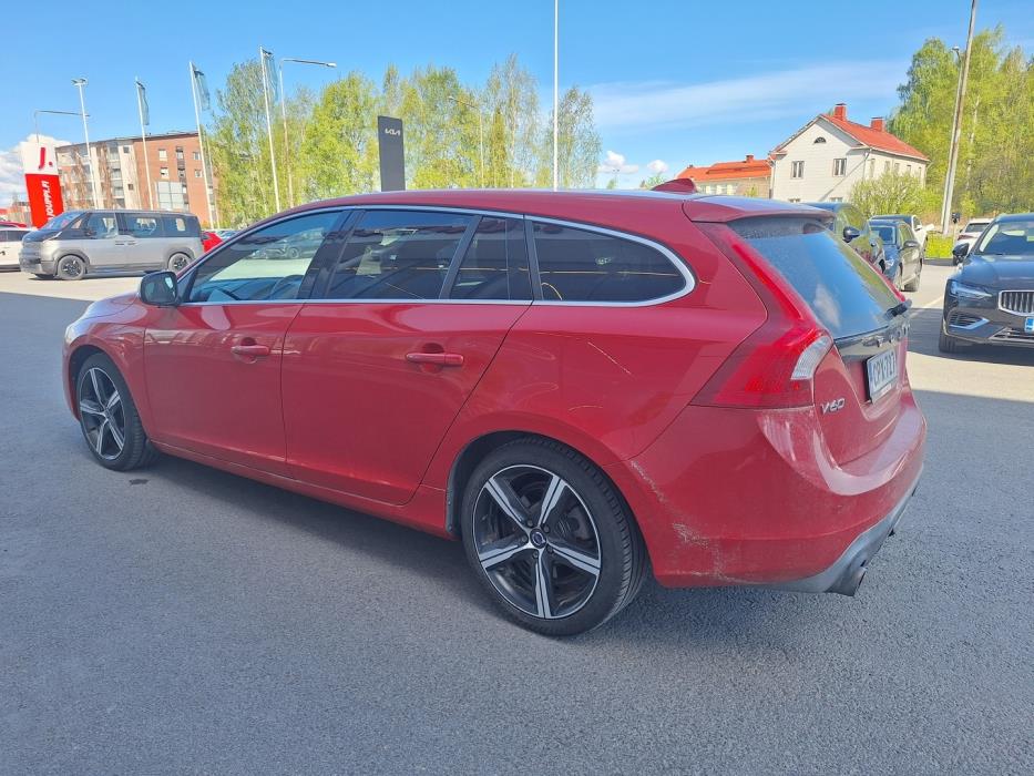 VOLVO V60 2017