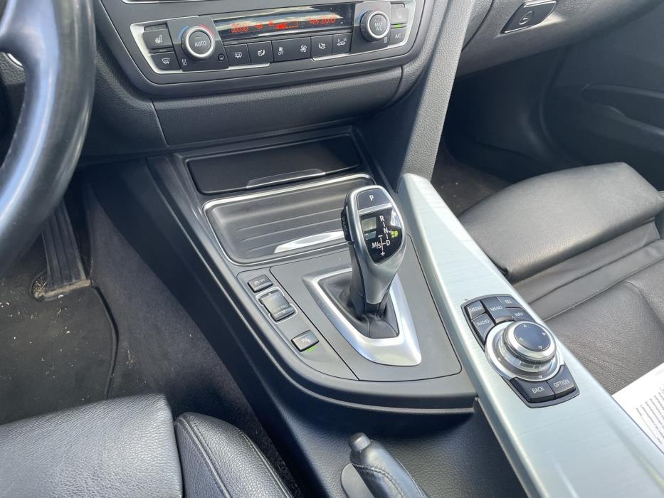 BMW 330 2013
