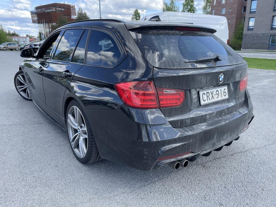 BMW 330 2013