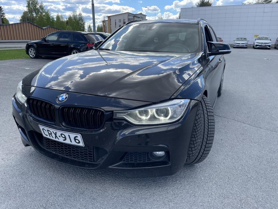 BMW 330 2013
