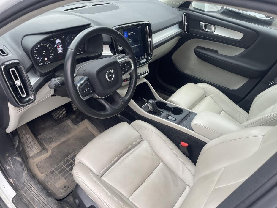 VOLVO XC40 2018
