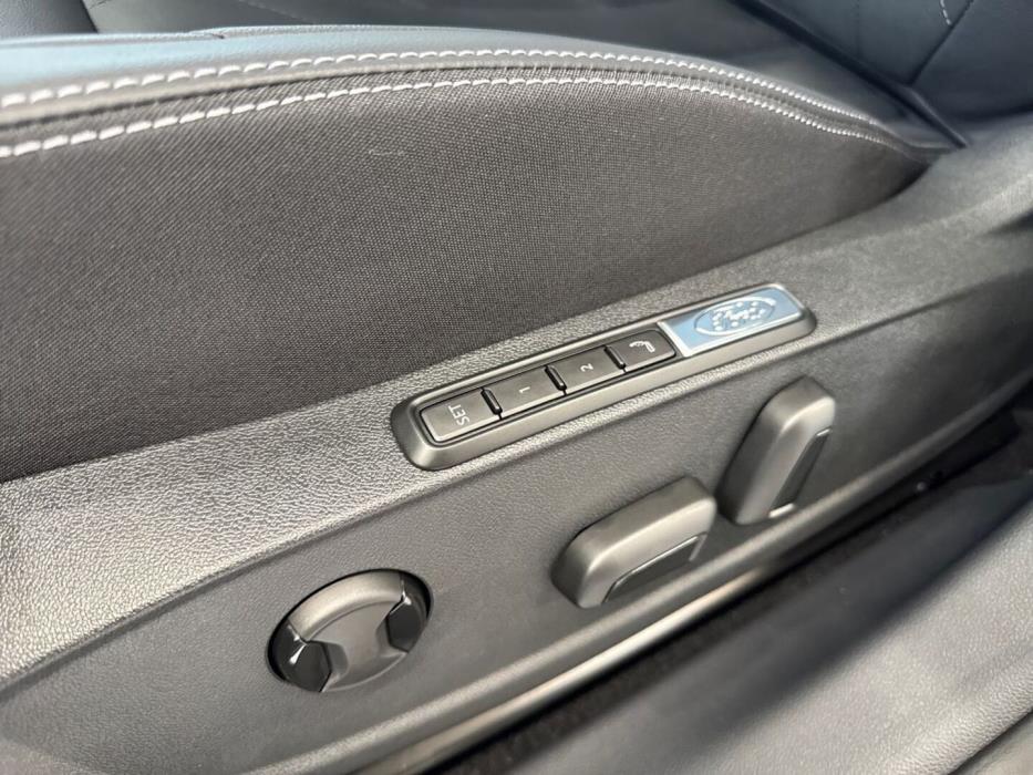 FORD Explorer 2025