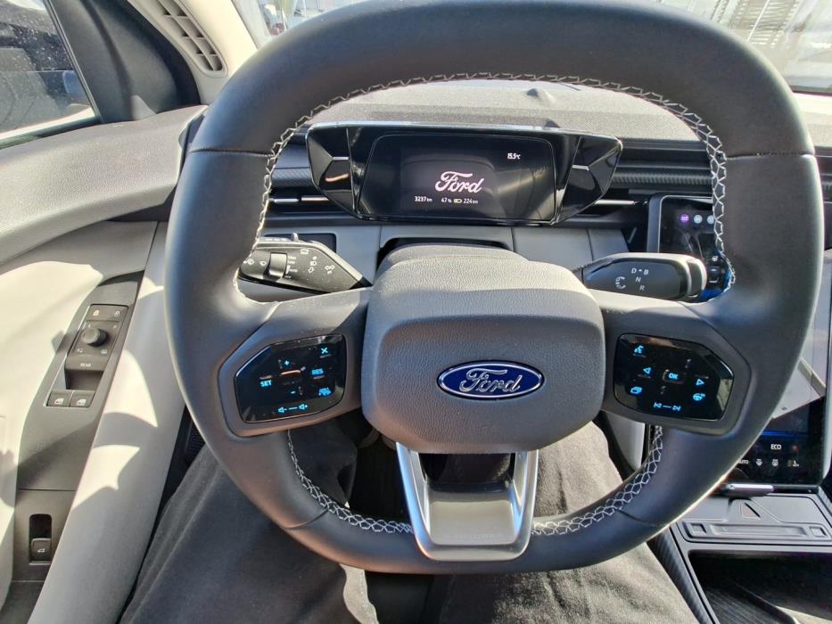 FORD Explorer 2025